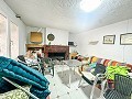 Geräumiges Landhaus mit 8 Zimmern zum Renovieren in Yecla in Spanish Fincas
