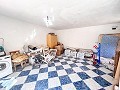 Ongelooflijke villa met zwembad, bijgebouw en meer in Tibi in Spanish Fincas