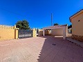 Ongelooflijke villa met zwembad, bijgebouw en meer in Tibi in Spanish Fincas
