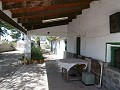 4-Schlafzimmer-Villa mit Pool in einer natürlichen Umgebung. in Spanish Fincas