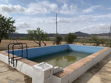 Casa de campo con 4 dormitorios, Garaje y Piscina